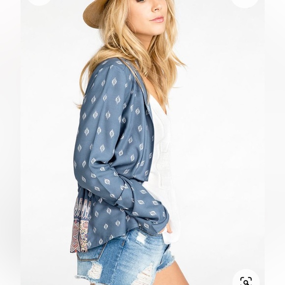 Roxy Tops - Roxy Lioness Eyes Long Sleeve Top